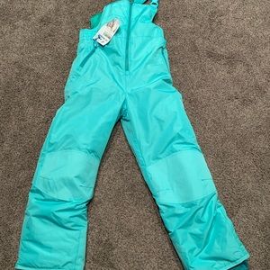 Women’s snow pants